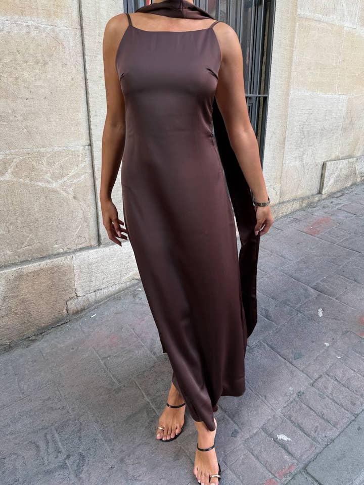 Standpoint Top - Wholesale Dress - Women's - Nova Satin Maxi Dress – Backless – Side Drape – 12355