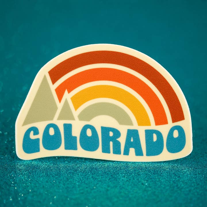 Colorado State - Vinylsticker - Rainbow Sunset voor wholesale door Little Hiker Bird