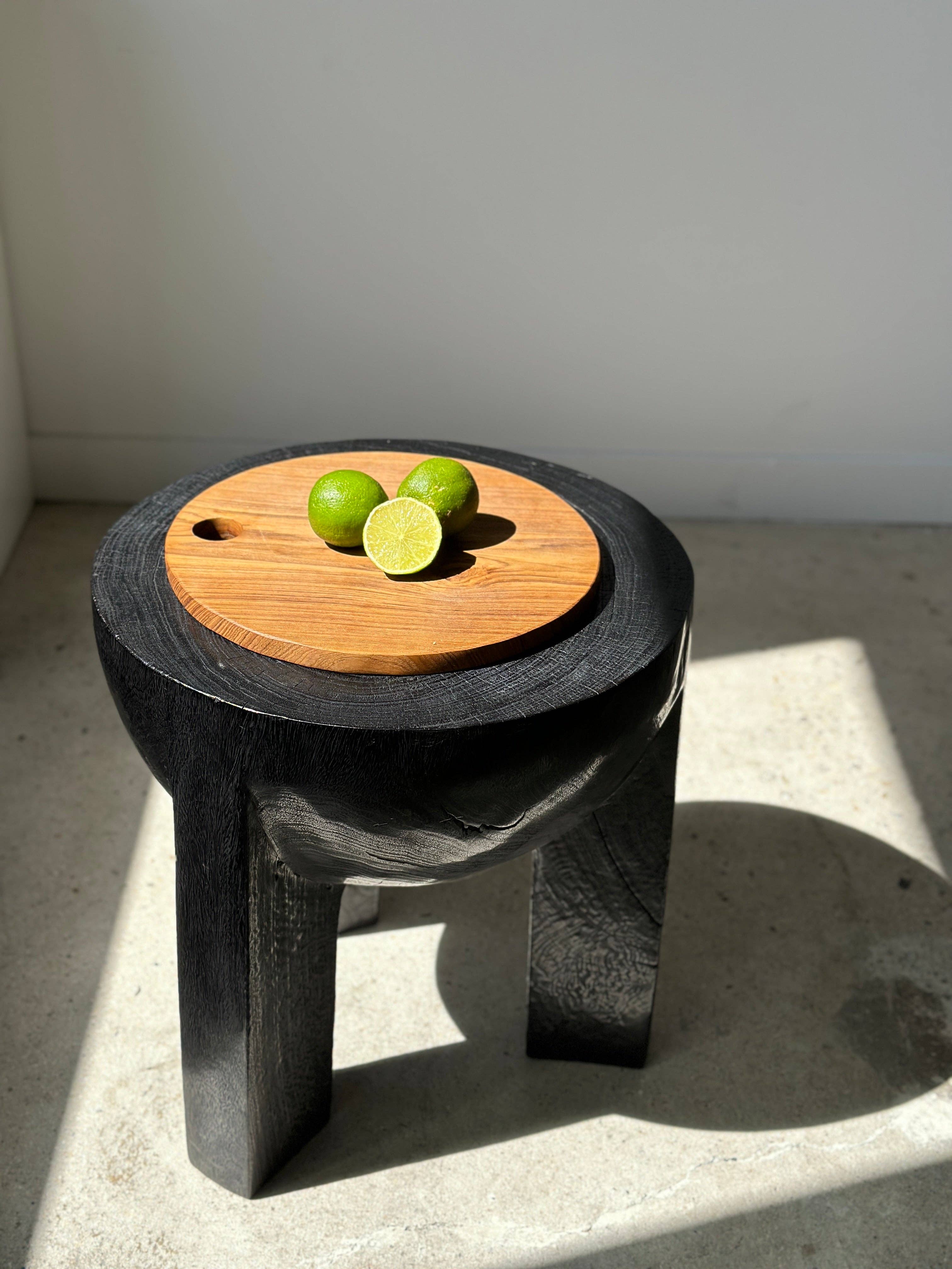 Office Objets – wholesale Skärbräda – Rund skärbräda i urholkad teak D:3088