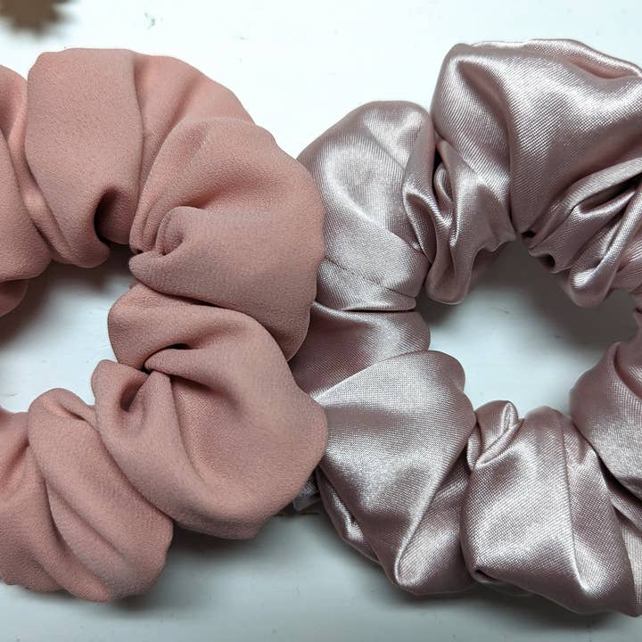 Headband Haven Co. - Wholesale Scrunchie - Women's - Love Pink Scrunchies3