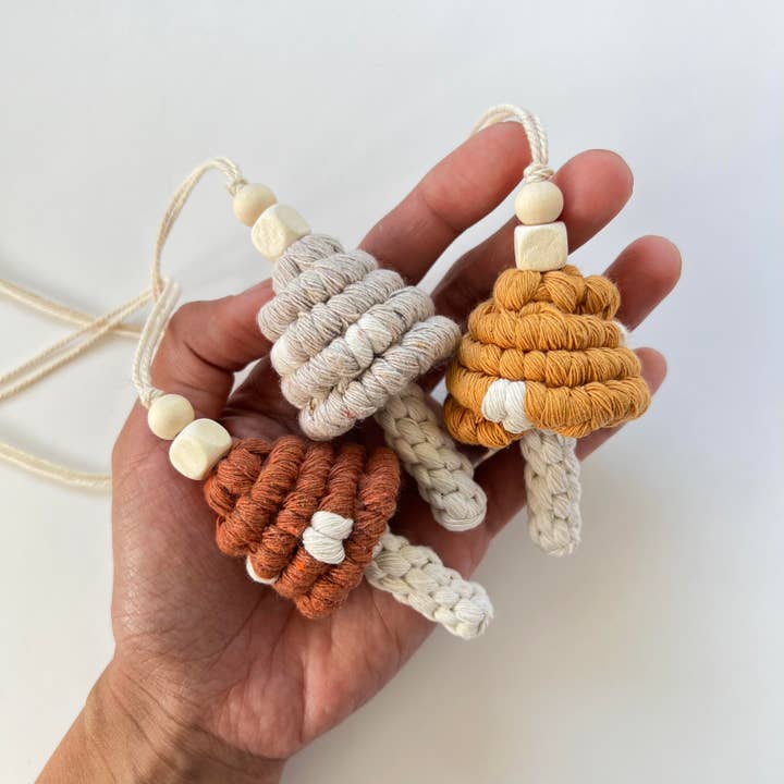 Mushroom Bil Charm for engroshandel hos Macrame with Lovely