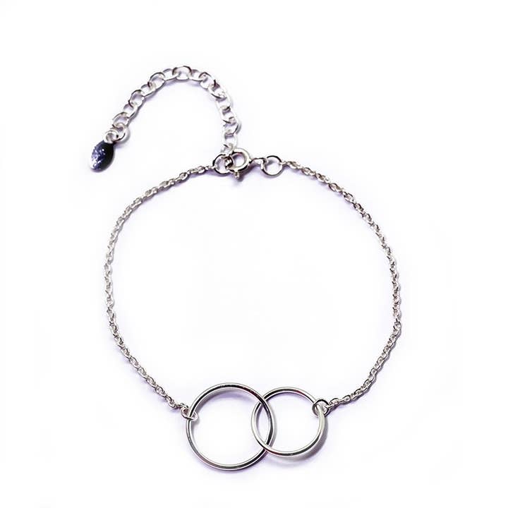 Sterling Silver Choker with Interlocking Circles for wholesale by Las Joyas de Amanda