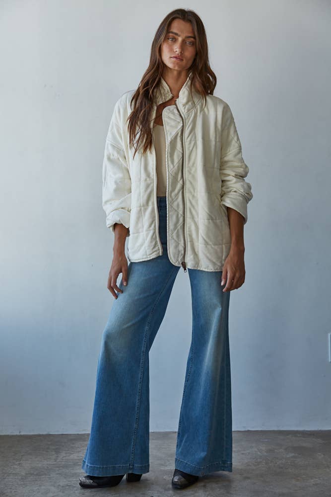 By Together - Wholesale Jacket - Women's - L4369 | Long Sleeve Quilted Knit Mineral Washed Jacket1