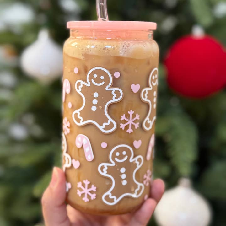 Christmas Gingerbread 16/20 Oz Glass Cup With Lid and Straw for wholesale by Jessdreams Creations LLC