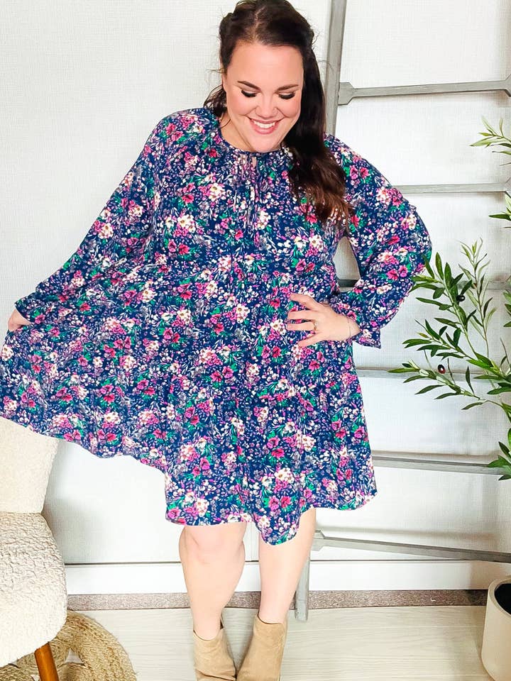 Blij Voelen Donkerblauwe Bloemenstrik Babydoll Jurk met Lange Ruffle Mouwen (Open Verpakking) voor wholesale door Promenade