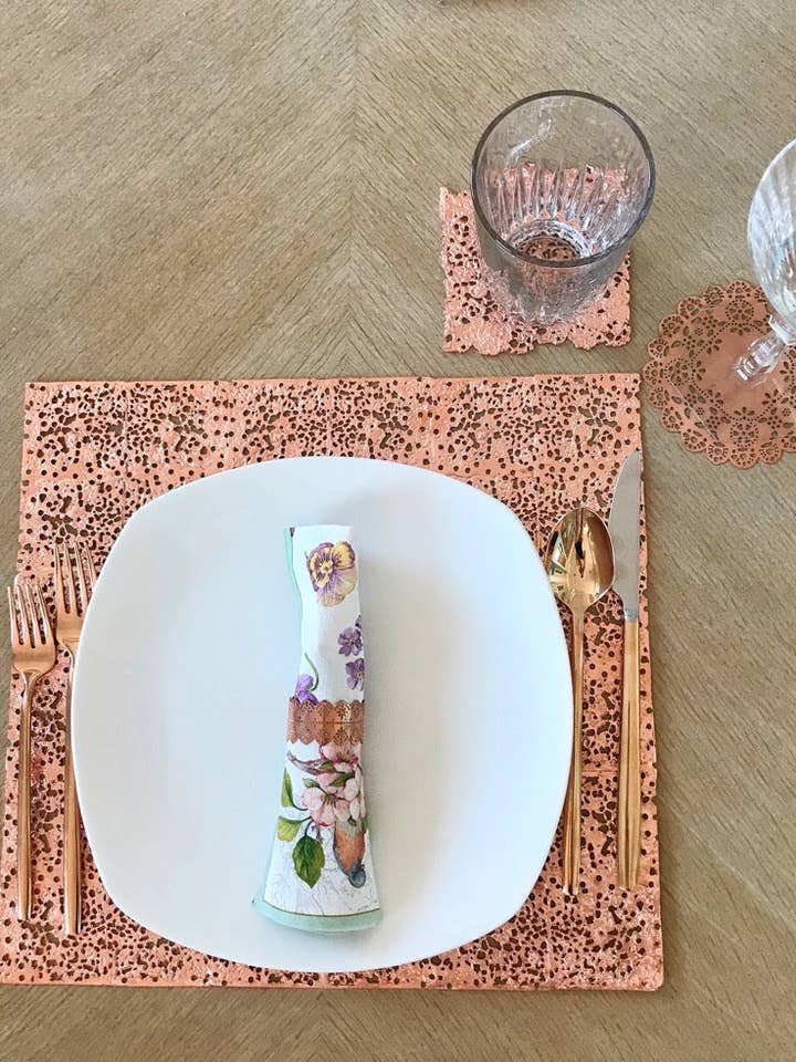 Cast Lace Placemat Charger – Brass Table Accent for wholesale by Ariana Ost