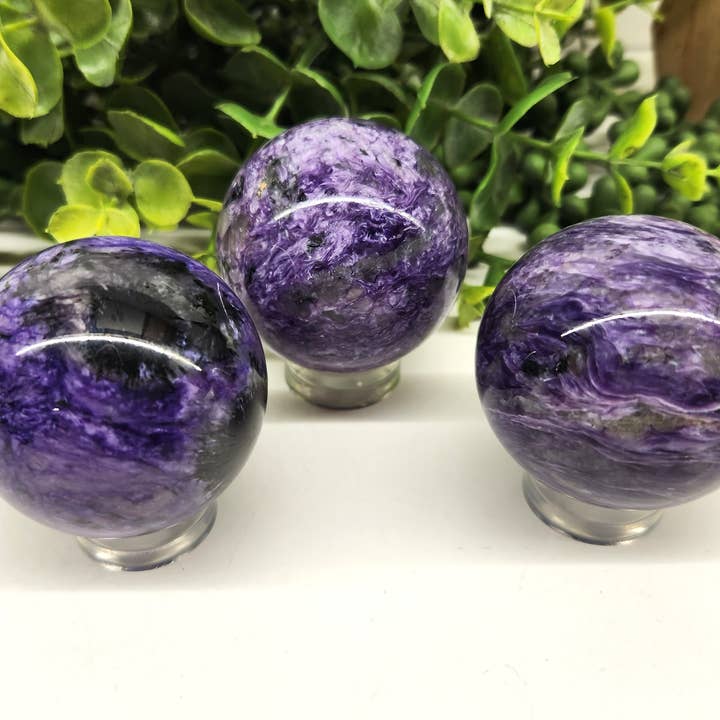 Meraki Gemstones - Wholesale Spiritual Stone/Crystal - Charoite Polished Semi-Precious Gemstone Sphere (5 to 6cm)