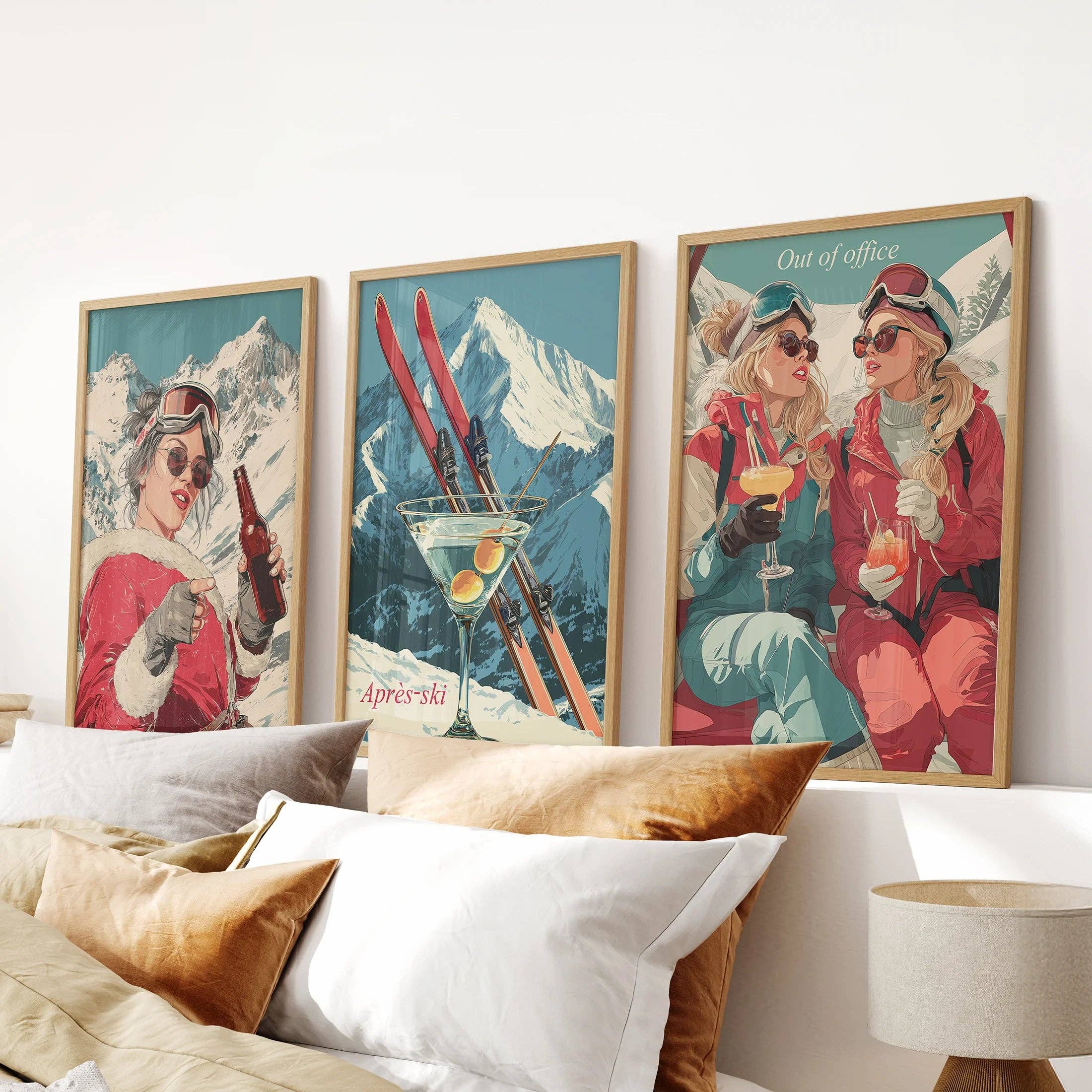 PrintSets.com - Venta al por mayor Conjunto de galería de pared - Escena de Après Ski de Invierno Arte de Pared. Conjunto de 3 Impresiones Alpinas Retro.1