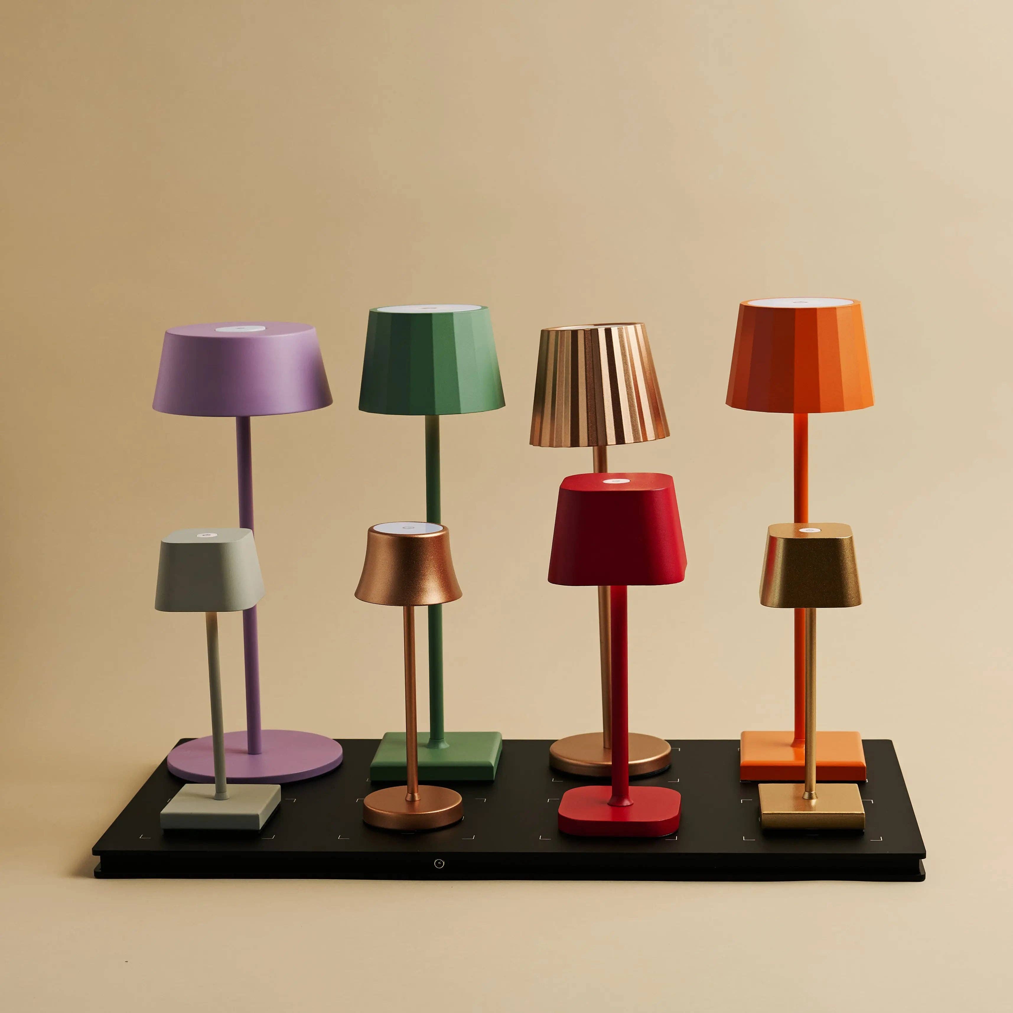 Tavellio - Venta al por mayor Lámparas decorativas/de escritorio - Conjunto Combi Profesional | 8 x Lámparas de Mesa Recargables Mini Copper De Pijp & 1 x Estación de Carga Central11