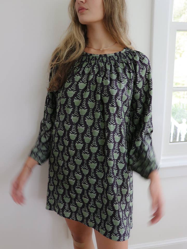 Vestido Casa Daphne - Estampado de Tulipanes Oliva para venta al por mayor de Sarah Spiegel