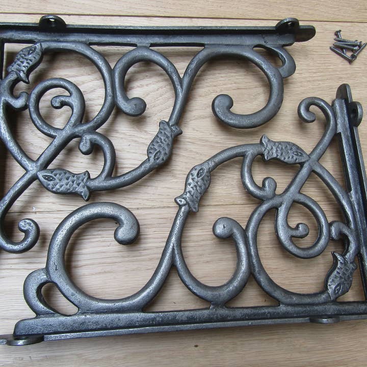 IronmongeryWorld – wholesale Wall Accent – Pair Of Large Heavy Dutch Shelf Brackets Antique Iron