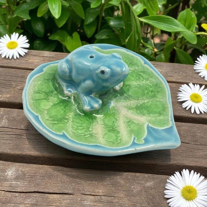 Earths Elements Wholesale - Wholesale Incense Holder - Frog on Leaf Ceramic Incense Holder - Assorted