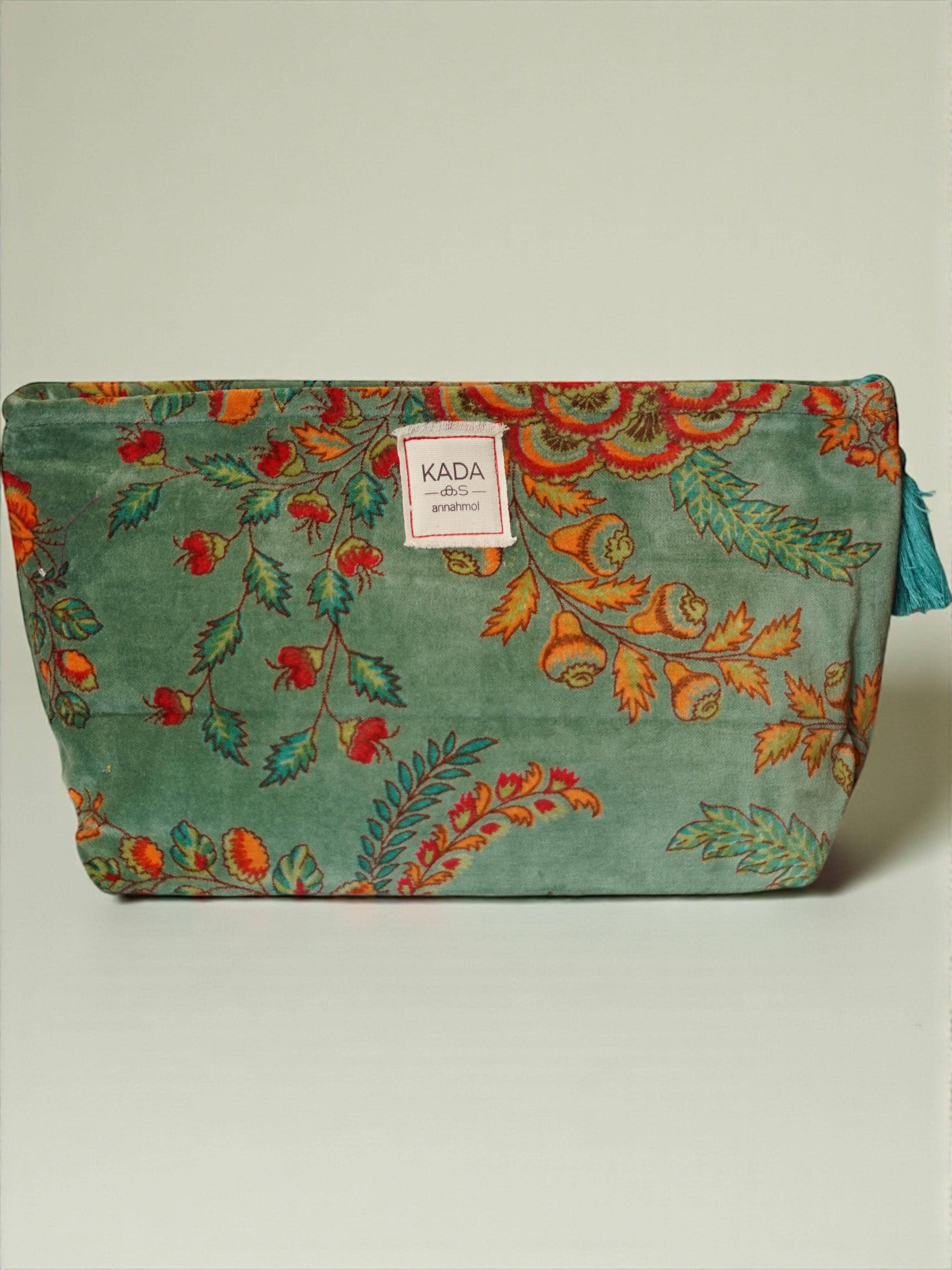 Annahmol - Wholesale Makeup/Cosmetic Bag - Velvet Cosmetic Bag/Pouch: Assorted Prints11