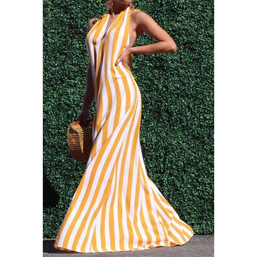 Esmeray Clothing - Wholesale Dress - Women's - Striped Halter Neck Maxi Dress with Side Pocket1