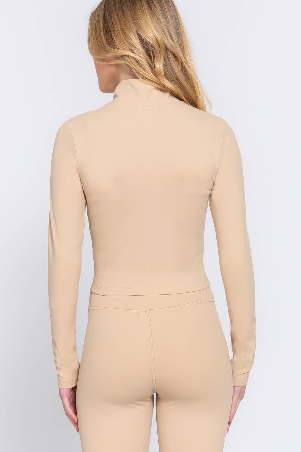 Active Basic | Active USA – Casaco de desporto - Mulher por atacado – Casaco de Treino com Fecho de Correr e Gola Alta de Manga Comprida1