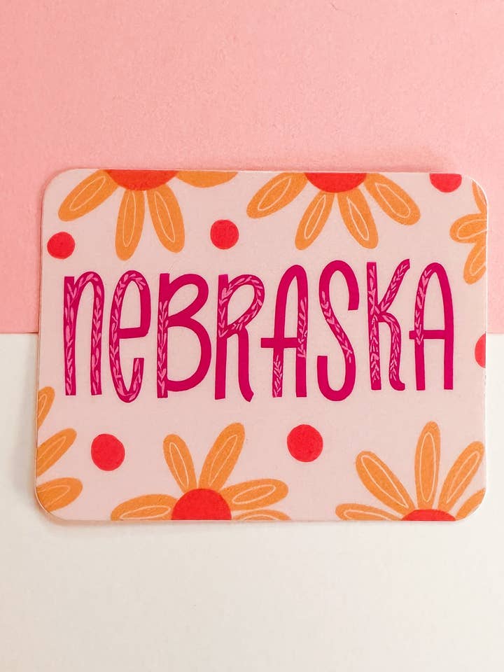 Nebraska blommor | Laptop klistermärke för wholesale av Courtney Going Places
