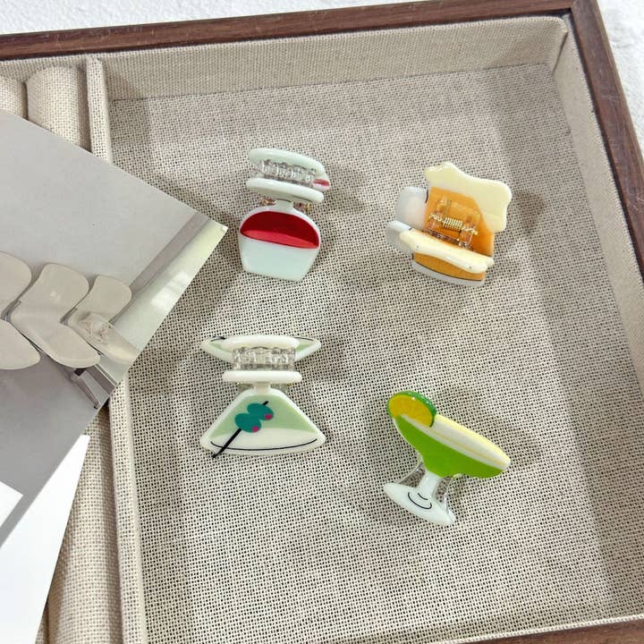 SoapElenGlen - Wholesale Hair Clip - Women's - Hand-Painted Wine Glass Shaped Acrylic Mini Hair Claw Clip6