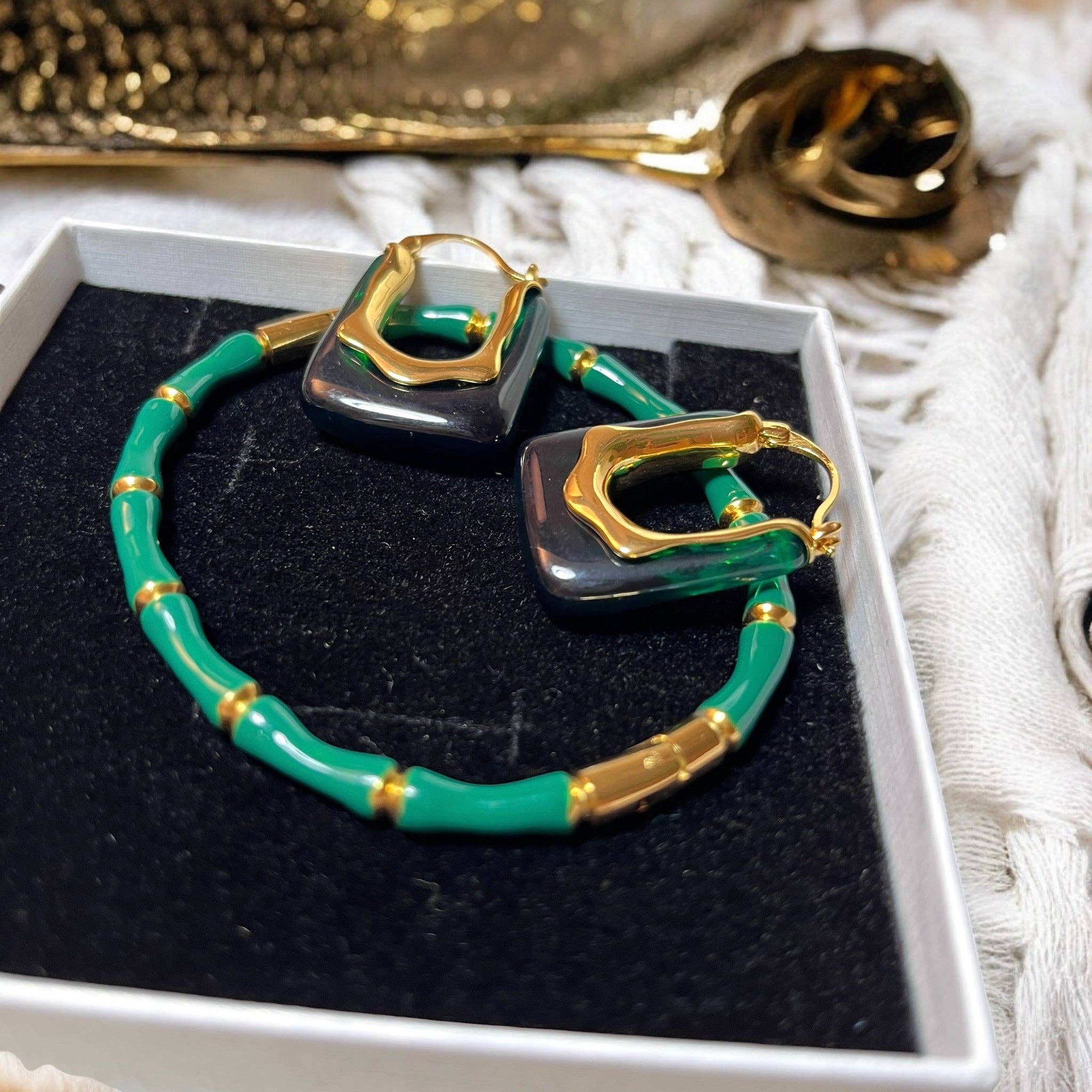 TOURMALYN - Wholesale Jewelry Set - Costume jewelry set - earrings and bracelet - gold-plated steel2