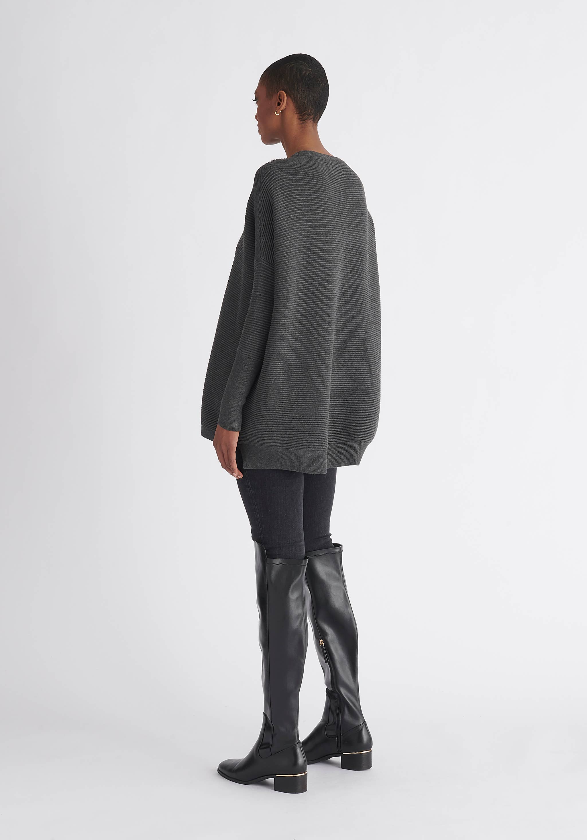 Paisie – wholesale Pullovertröja - Dam – Paisie ribbad tröja med lös passform9