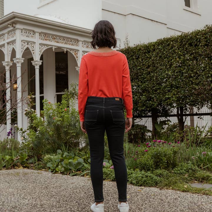 Dublin Midnight for wholesale on Faire7