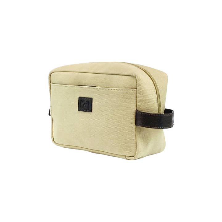 K0014GB | Trousse de toilette en toile/cuir véritable pleine fleur, volantée. Couleur Corde/Tête de Maure. Poignée latérale. Fermeture éclair. Dimensions : 24 x 15 x 9 cm. Emballage : Sac Tnt pour la vente par Kaili mood / RENATO BORZATTA - Italy since 1978 -