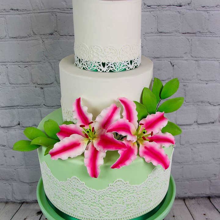 Global Sugar Art - Wholesale Artificial Flowers - Stargazer Lily Sugar Flowers with Leaf Sprays by Global Sugar Art, Pink and White, 3 Count1