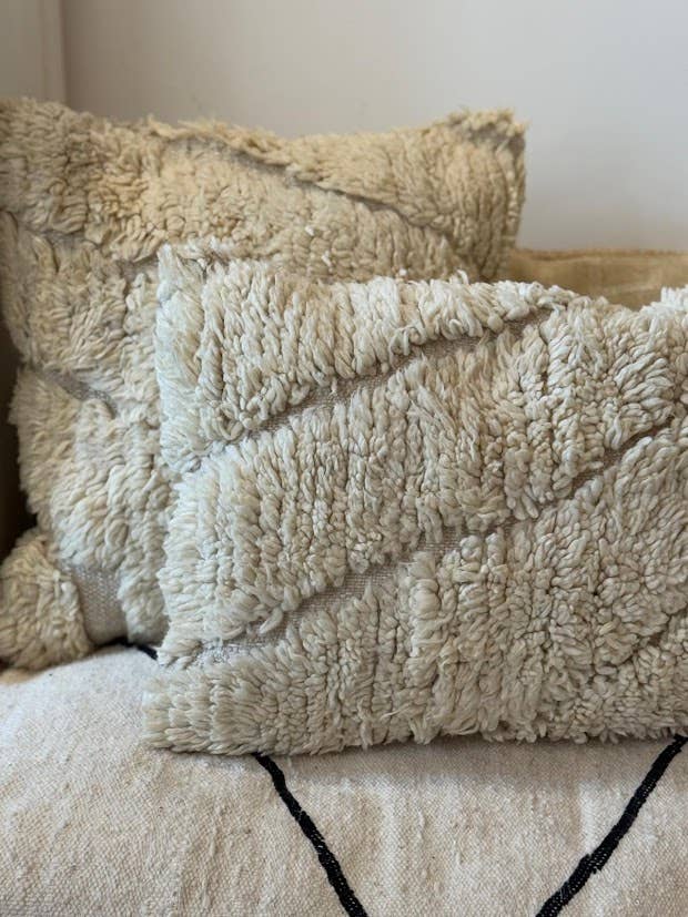 NOMAD BY LIV – Engroshandel Pyntepudebetræk – Håndlavet Beni Ouarain pudebetræk - Offwhite (60 x 40 cm)0