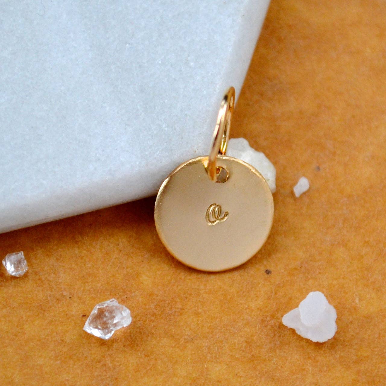 Foamy Wader - Venta al por mayor Abalorios/colgantes individuales - Set de abalorios con letra cursiva en minúscula, con letra cursiva, triple metal50