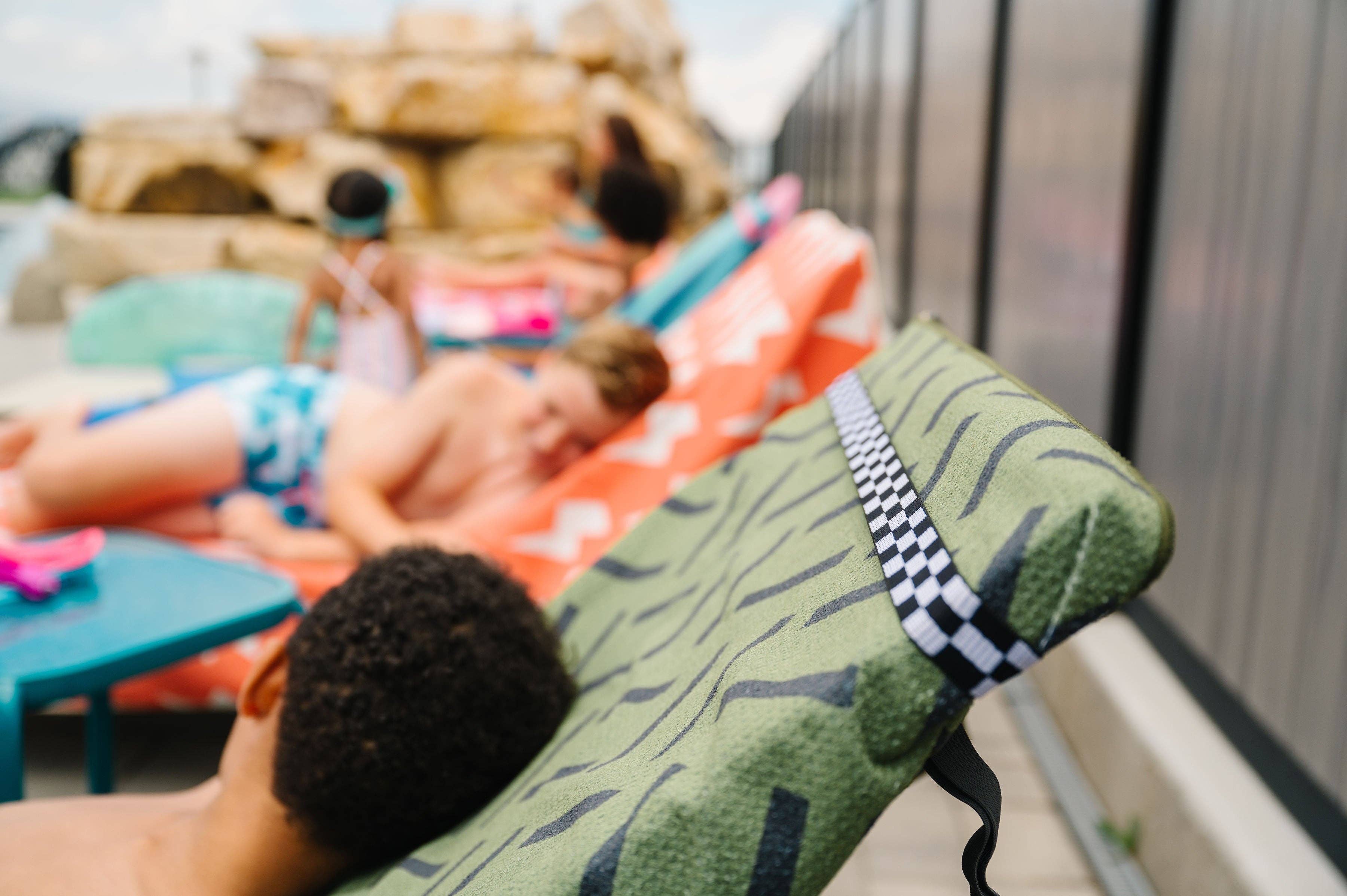 Crae.Home - Wholesale Beach Towel - Lounge Chair Pool Towel Band4