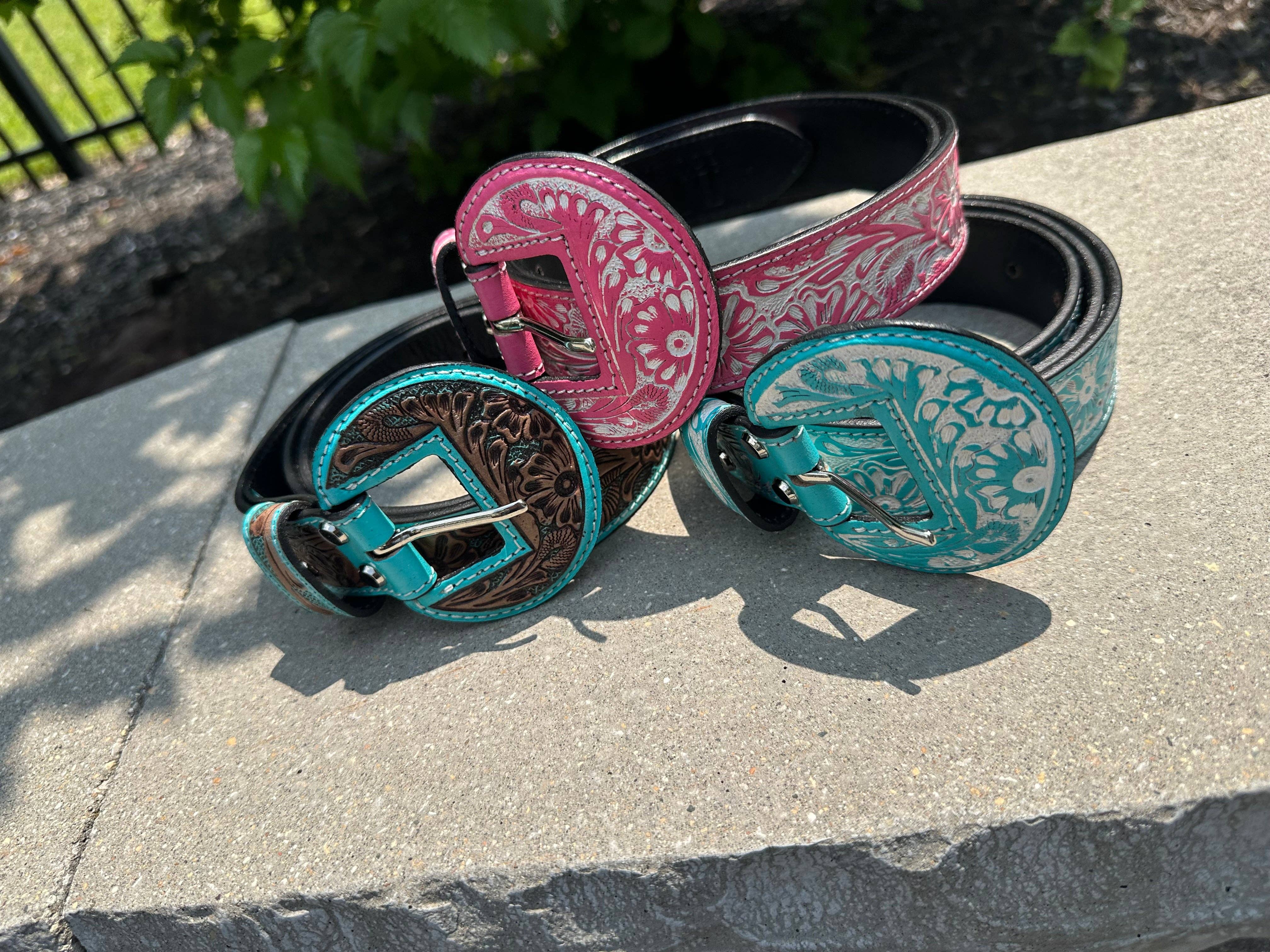BDN Boutique - Wholesale Belt - Women's - Hand Tooled Genuine Leather Wide Rounded Buckles Belt *3colors4