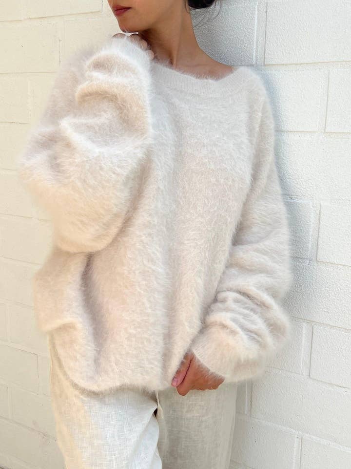 ROSYLEIA - Wholesale Tunic Sweater - Women's - Oversized Alpaca Wool Sweater10