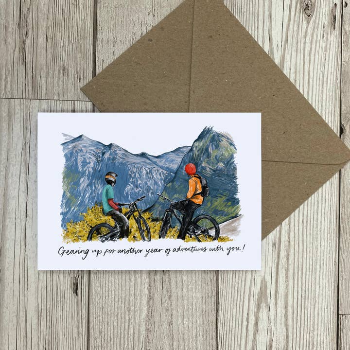Carte de vœux de vélo de montagne « Gearing Up to another year of adventures with you » pour la vente par Discover and Draw