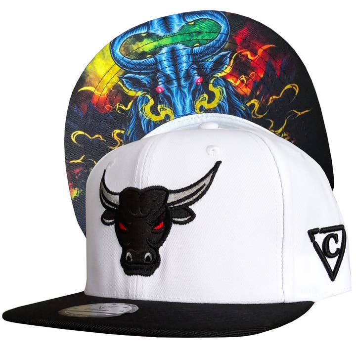 Bull Snapback - White/Black voor wholesale door Capiche