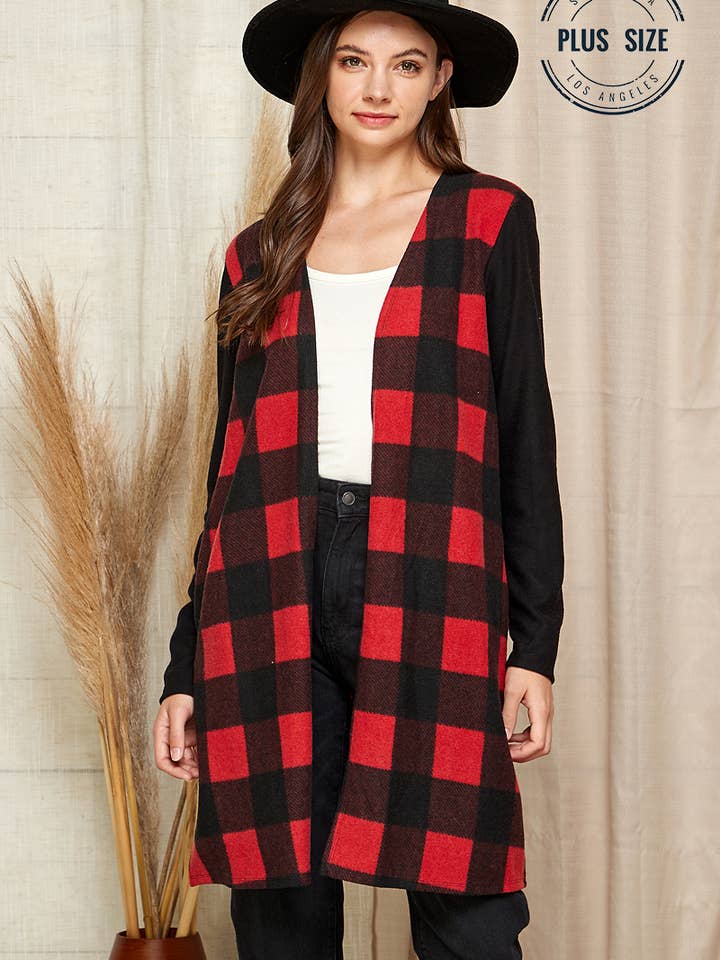 Shopin LA – wholesale Jacka - Dam – SG21021P. - PLUS RUTIG FLÄTAD ÖPPEN DRAPERAD KOFTA FRAM