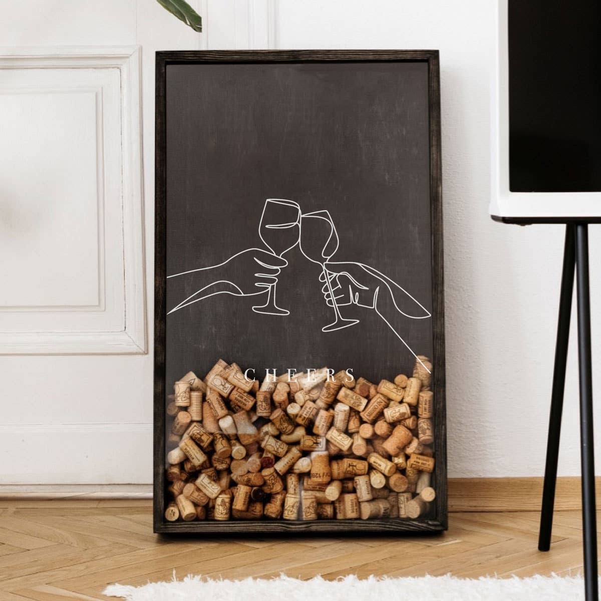 The Corkbox Company - Vendita all'ingrosso Portatappi da vino - Wine Art, porta tappo per vino, espositore in legno «Cheers»8