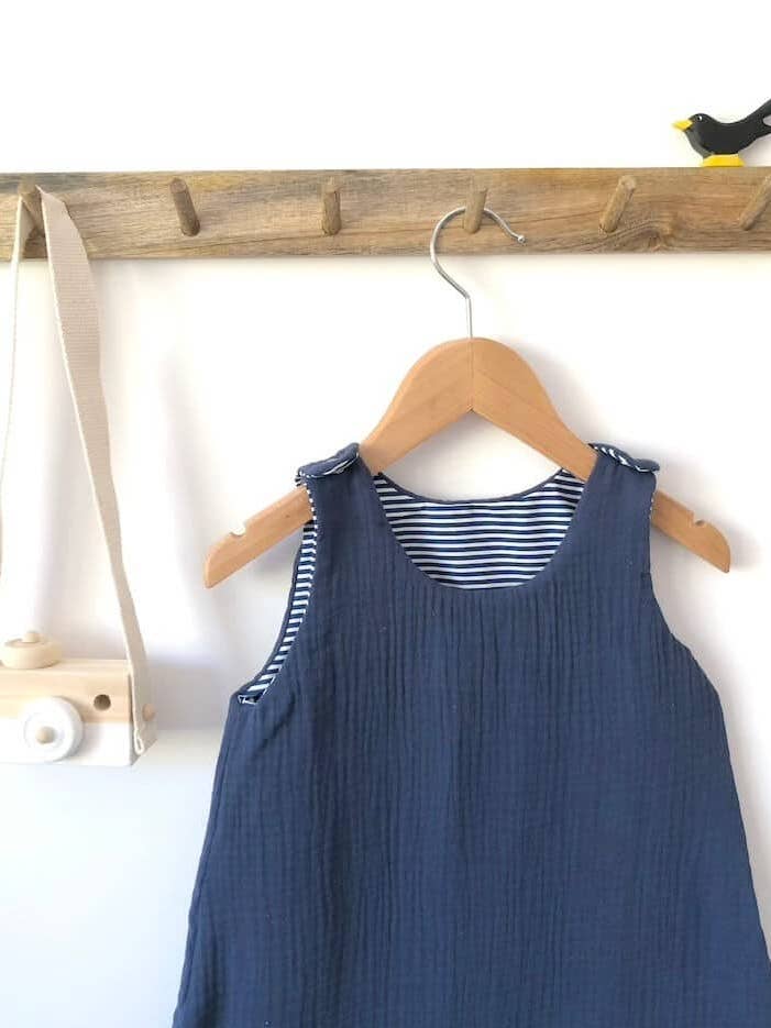Manufacture des bébés français – wholesale Sovsäck - Baby – Marinblå sommarsovsäck 6-24 månader
