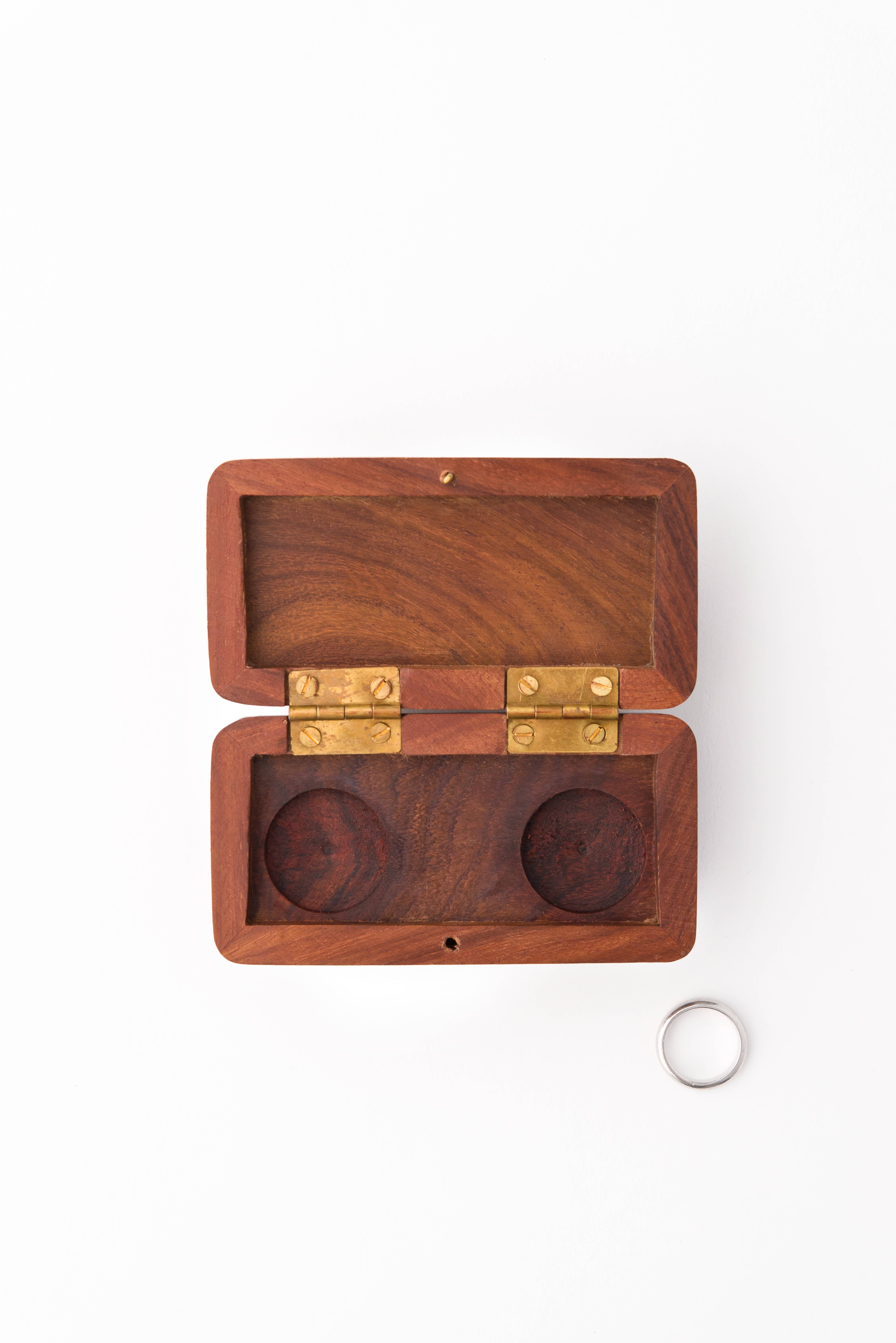 Weddingstar Inc. - Vente Boîte/rangement à bijoux - Boîte à anneaux de mariage en bois de poche1