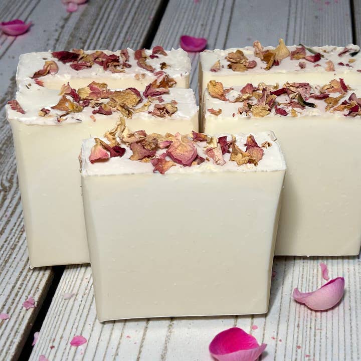 Wicks 'n Lotions - Wholesale Bar Soap - Rose Victorian Vegan Soap Loaf