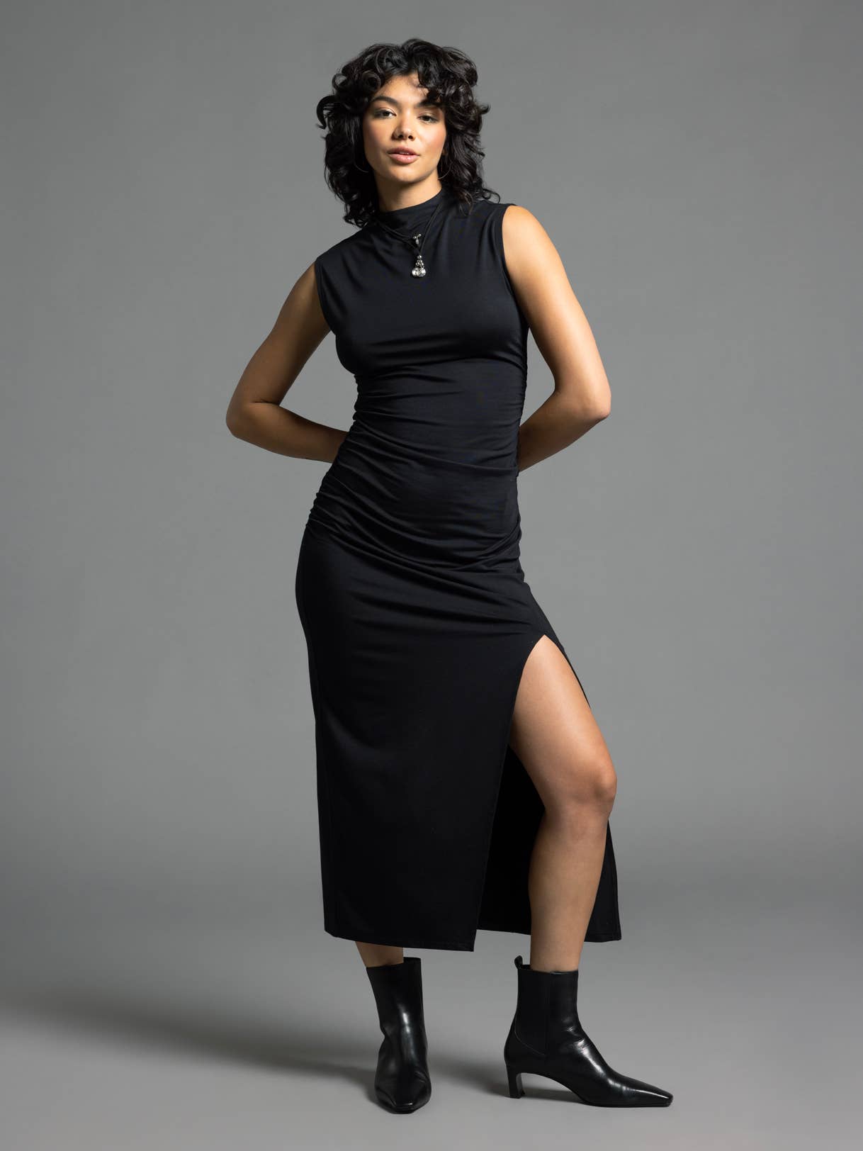 Weekend Los Angeles - Wholesale Dress - Women's - Ruched Midi Dress - ROSE DRESS4