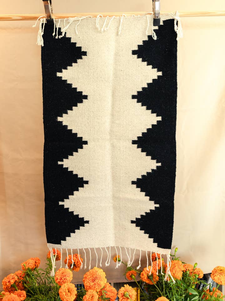 Tapis Zapotec Pyramids pour la vente par The Zapotec Weavers