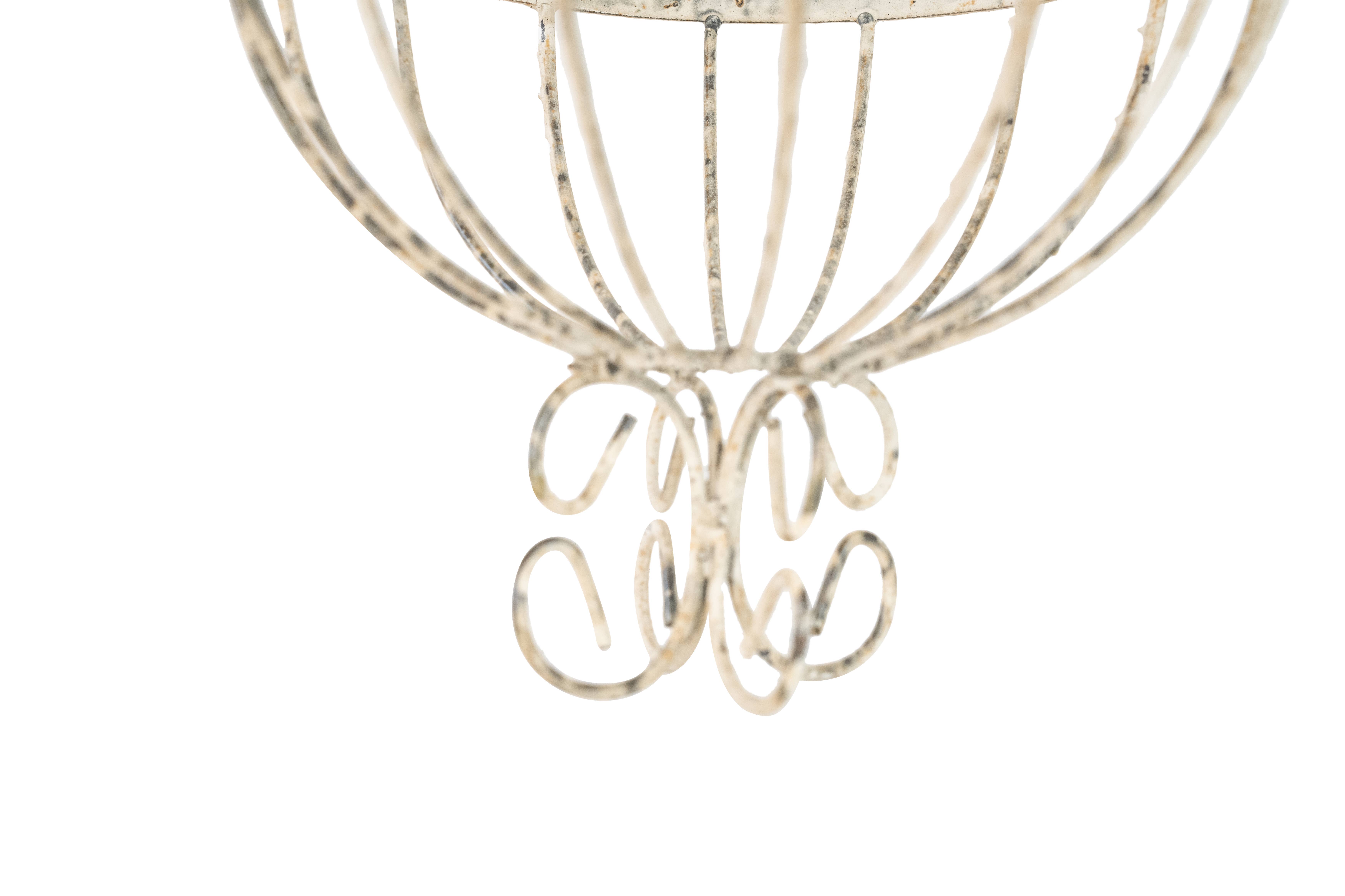 My Amigos Imports – Engroshandel Hængende plantekasse – La Belle Hængende Jernplantekurv til Haven - Hvid - 9x28H tommer6