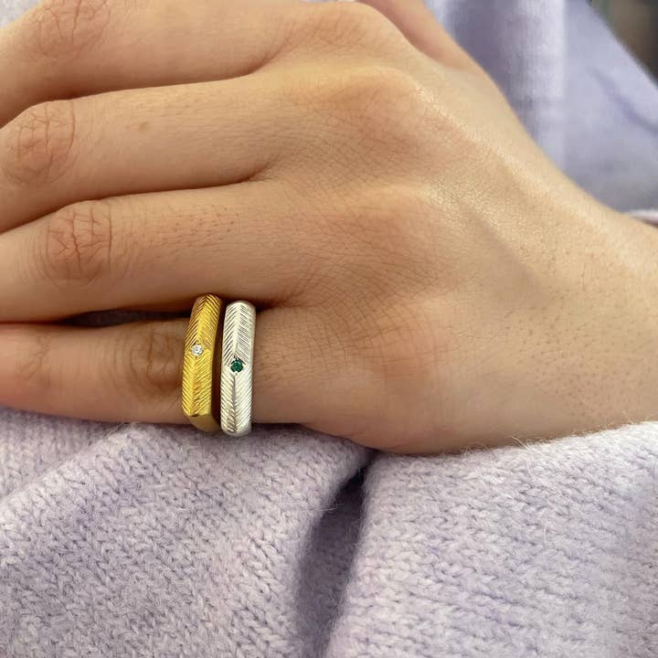 Golden Coyocán ring - lillefinger for engroshandel hos MIO JEWELS