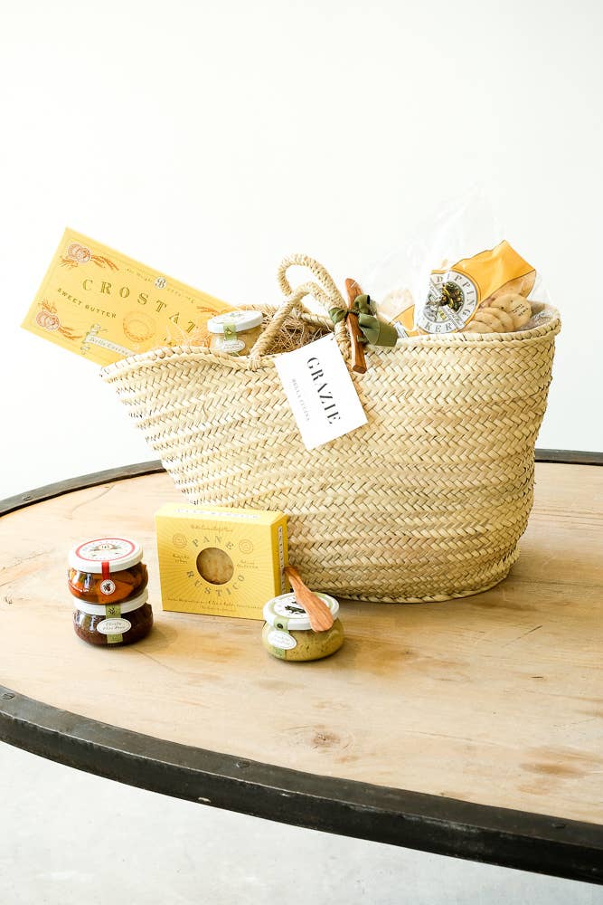 Bella Cucina – wholesale Matpresentkorg – ”O” Lista favorit Antipasti Party i en korg7