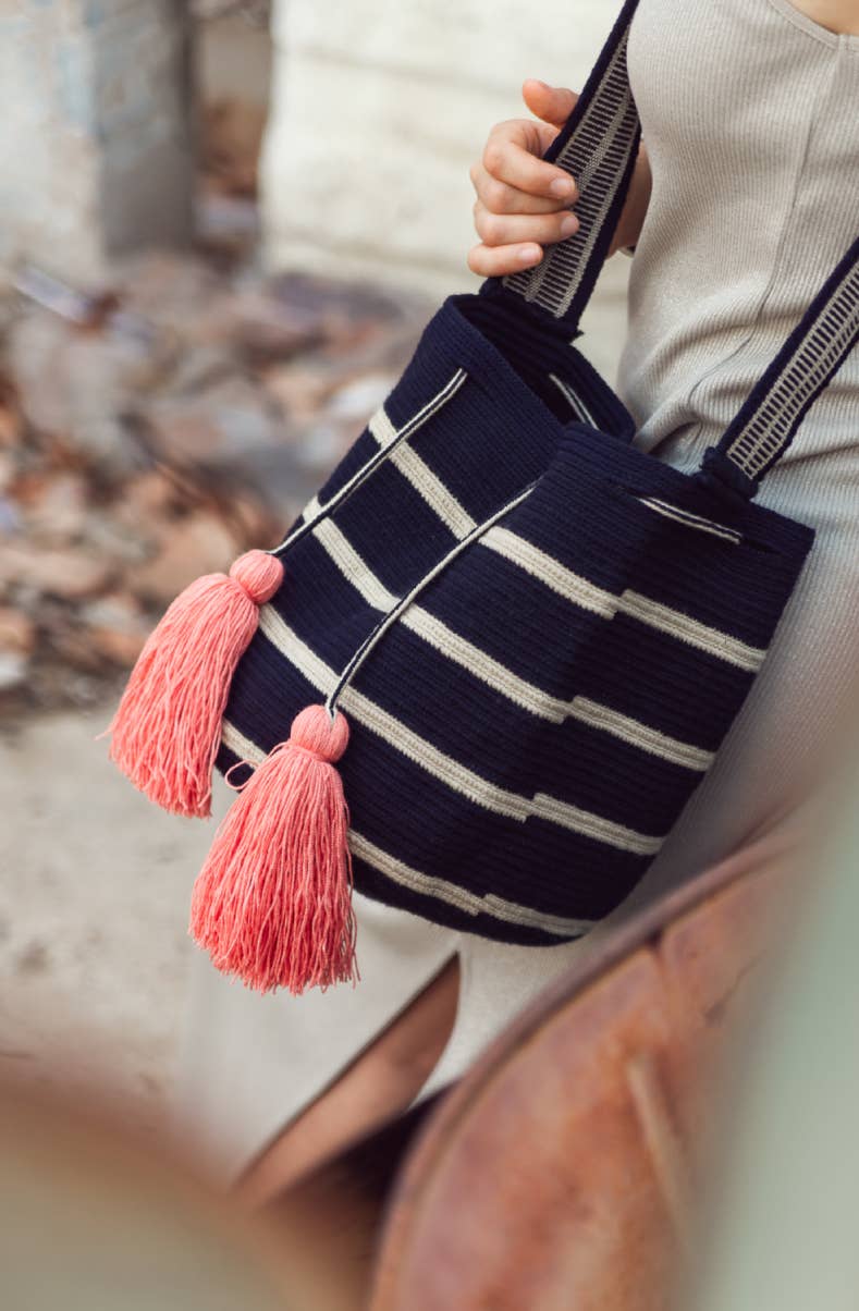 Lombia + Co. – Großhandel Umhängetasche - Damen – AUTHENTISCHE handgefertigte WAYUU-Tasche (Chama Größe L)