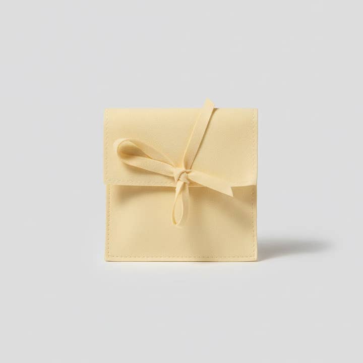 Hirondelle Bijoux - Wholesale Dangle Earrings - Gaya leaf drop earrings with natural stone3