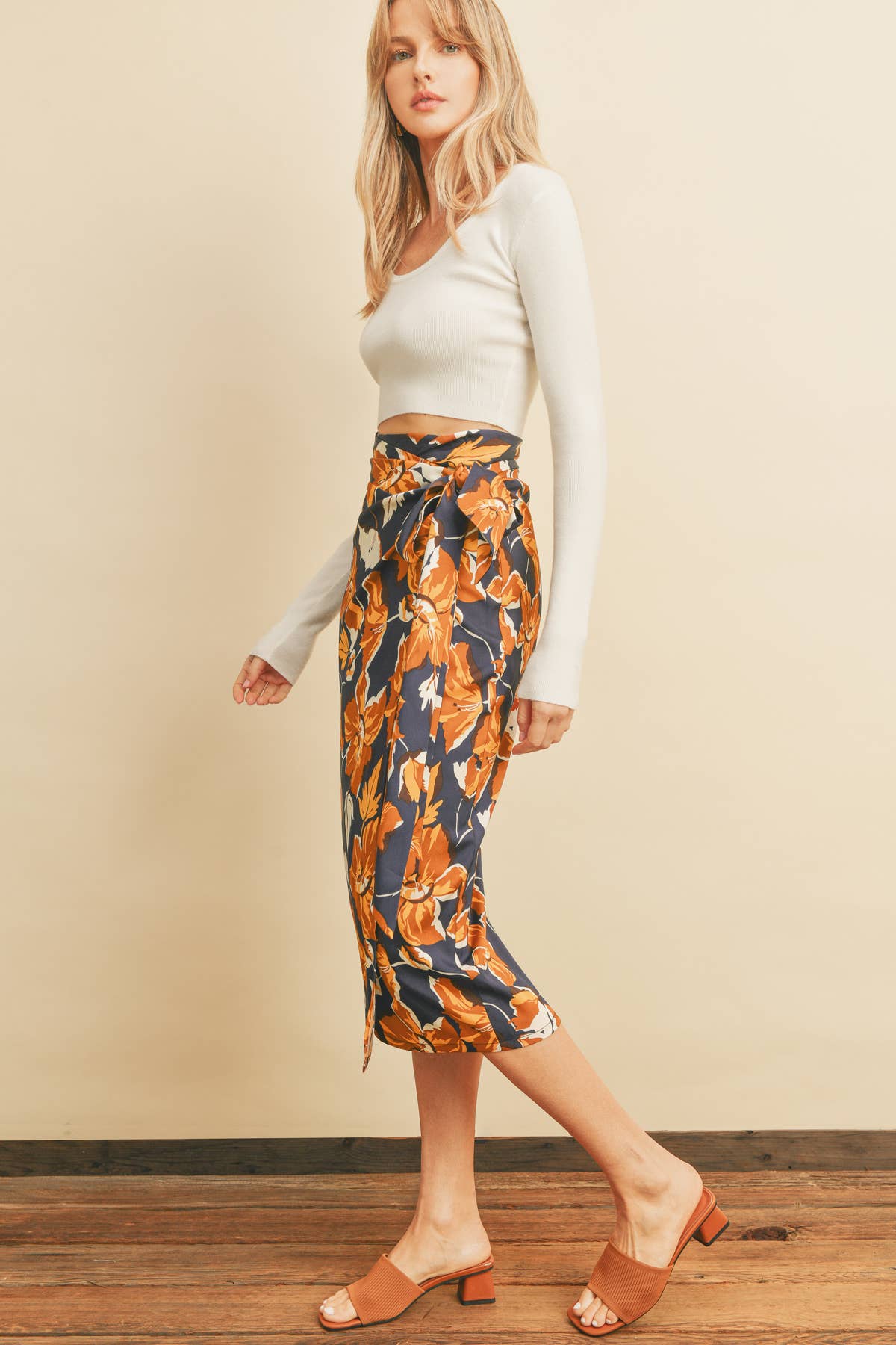 Dress Forum – Saia - Mulher por atacado – FS7272 Saia de envoltório de cetim floral8