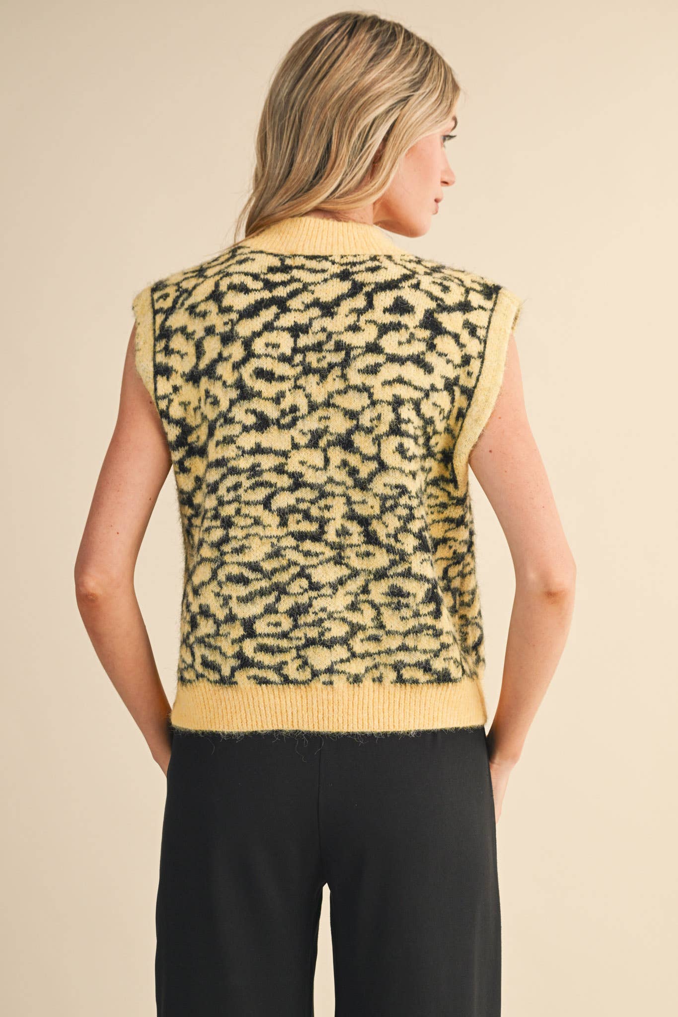 &MERCI - Wholesale Sweater Vest - Women's - LEOPARD KNIT SWEATER VEST MSW112406