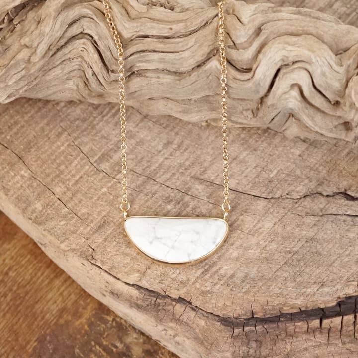 PennyLine inc - Wholesale Link & Chain Necklace - Semi Precious Dainty Necklace - Pink Green White