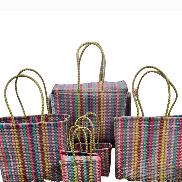 The Faria - Vendita all'ingrosso Borsa da spiaggia - Borse da spiaggia multicolori in plastica riciclata intrecciata a mano2