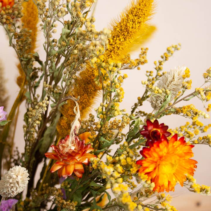 Ellbea Studio - Wholesale Dried/Pressed Flowers - Spring Meadow Dried Flower Bouquet2